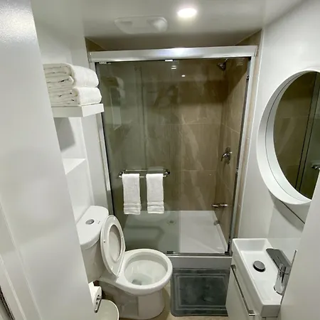 Affordable Room With Free Parking In Newmarket On Extérieur photo