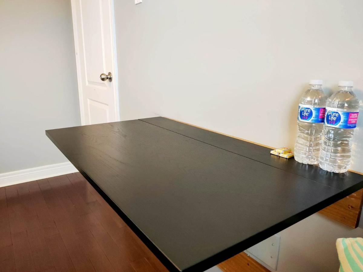 Séjour chez l'habitant Affordable With Free Parking In On Newmarket