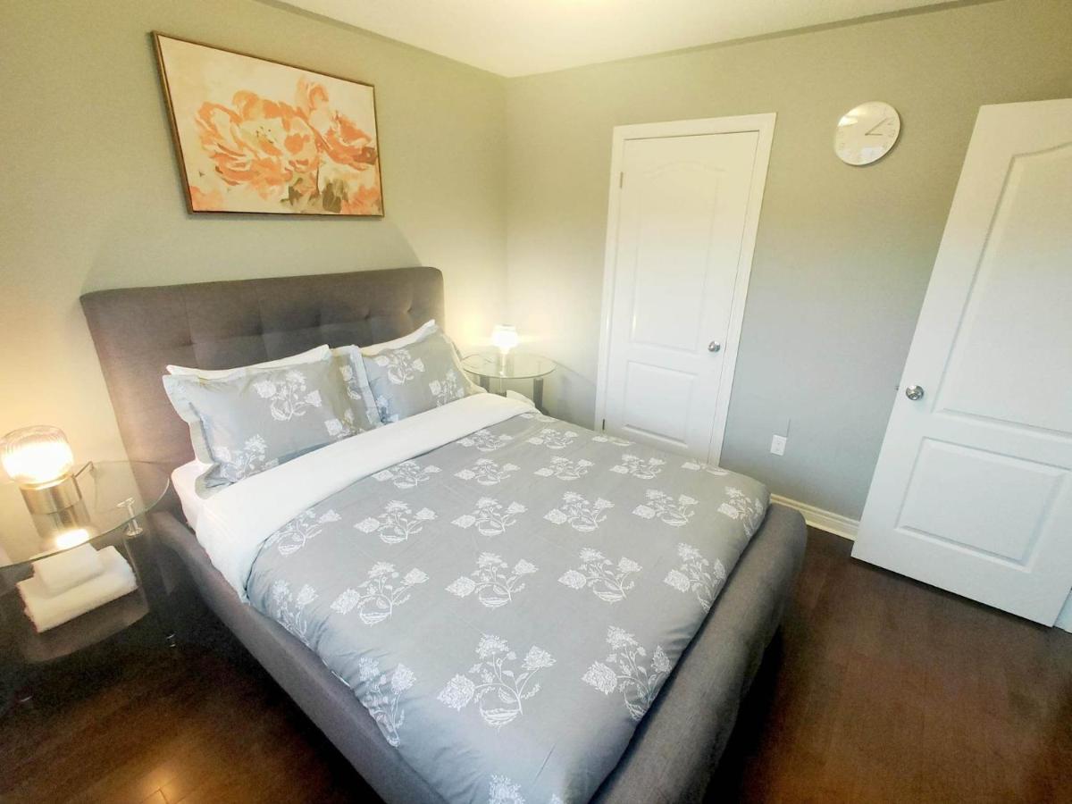 Affordable With Free Parking In On * Newmarket